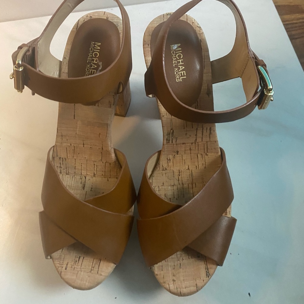 New Women Michael Kors heels size 8.5 - Picture 2 of 7